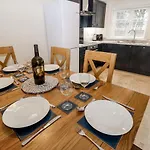 The Grooms Holiday home