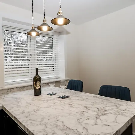 The Grooms Дом отдыха *